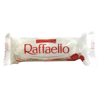 Chocolates set / Raffaello / 40 gr